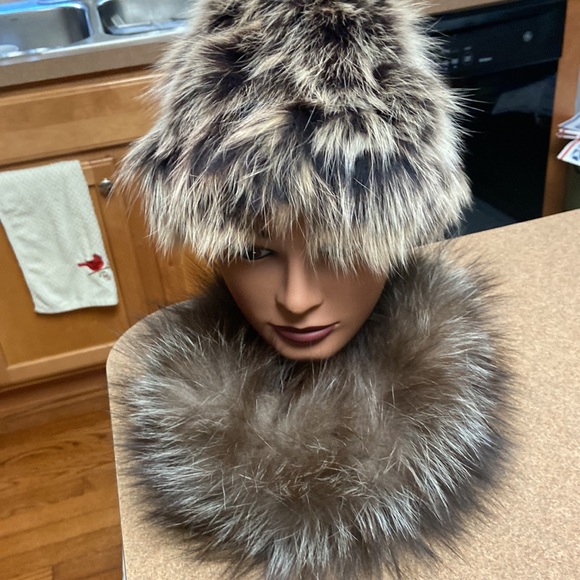 Genuine Fox Fur Accessory# 64. - Picture 5 of 11